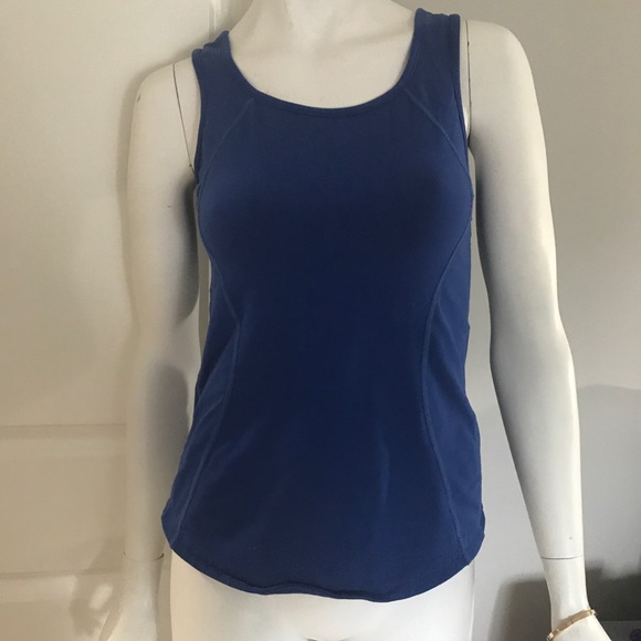 2 for 1 rare vintage Lululemon tank tops